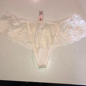 Dream angels wide side thong.  Never been worn.